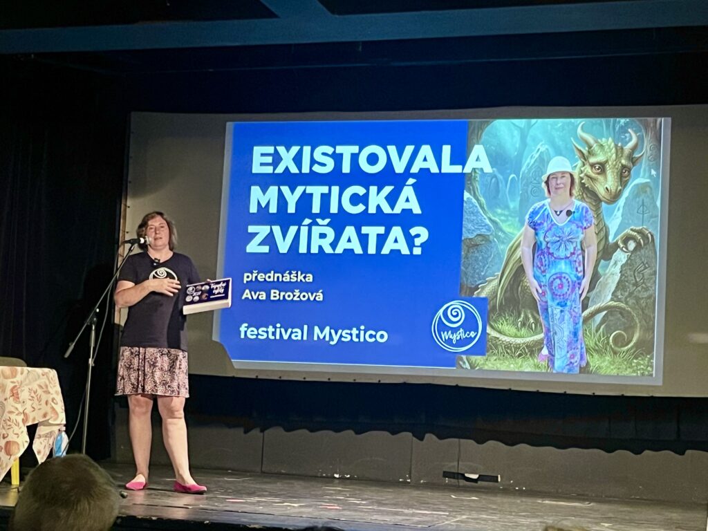 Ava_Brozova